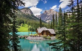 Emerald Lake Lodge Bc